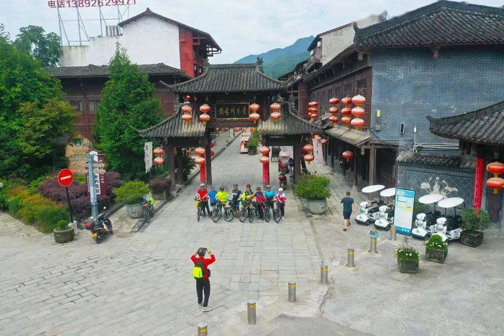 探寻sinX存在重极限和累次极限吗？